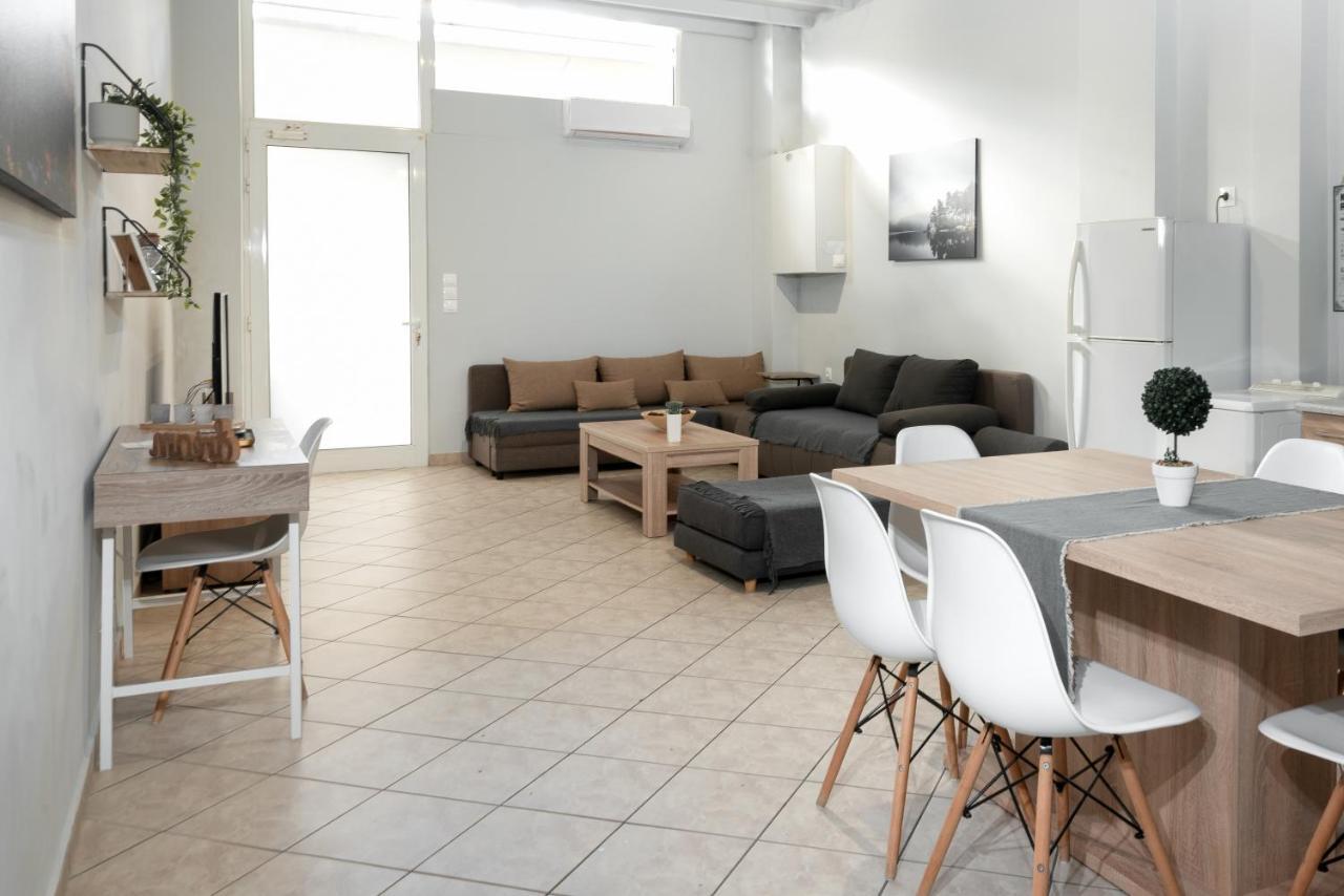Spacious Apartment-600M From The Subway アテネ エクステリア 写真