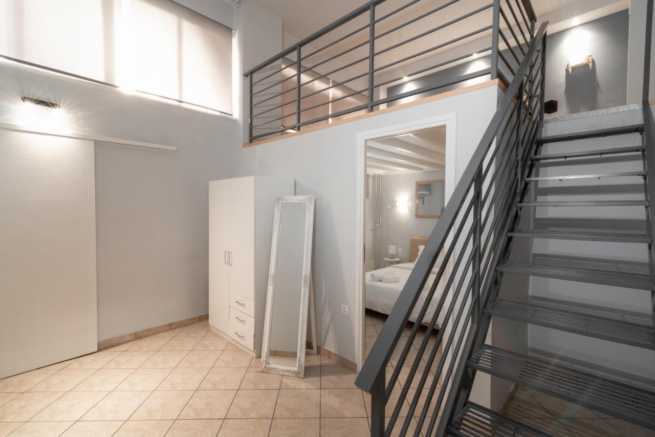Spacious Apartment-600M From The Subway アテネ エクステリア 写真